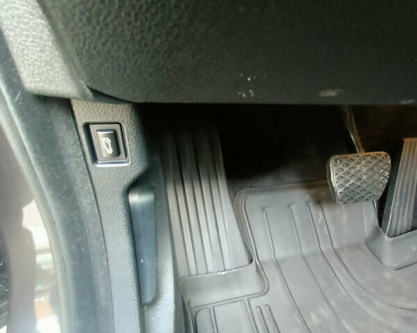 Черный БМВ 5 Серия, объемом двигателя 2.98 л и пробегом 160 тыс. км за 18500 $, фото 35 на Automoto.ua