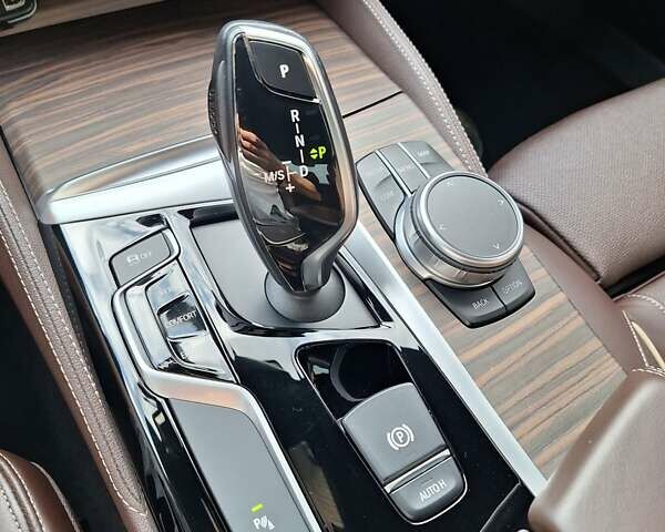 Черный БМВ 5 Серия, объемом двигателя 2 л и пробегом 135 тыс. км за 32000 $, фото 25 на Automoto.ua