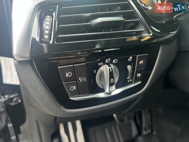 Черный БМВ 5 Серия, объемом двигателя 2 л и пробегом 237 тыс. км за 27500 $, фото 24 на Automoto.ua