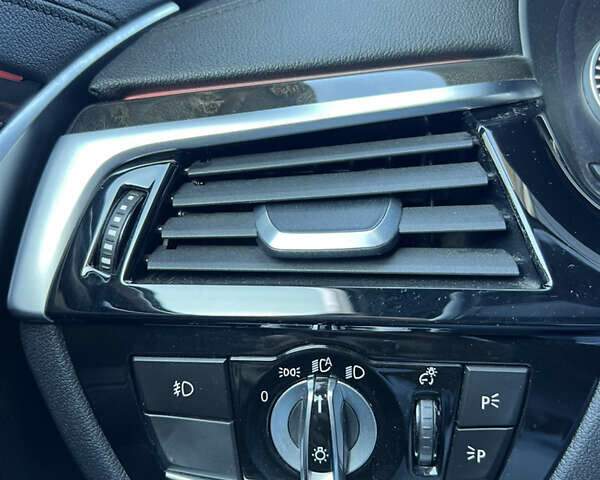 Чорний БМВ 5 Серія, об'ємом двигуна 3 л та пробігом 178 тис. км за 31800 $, фото 12 на Automoto.ua