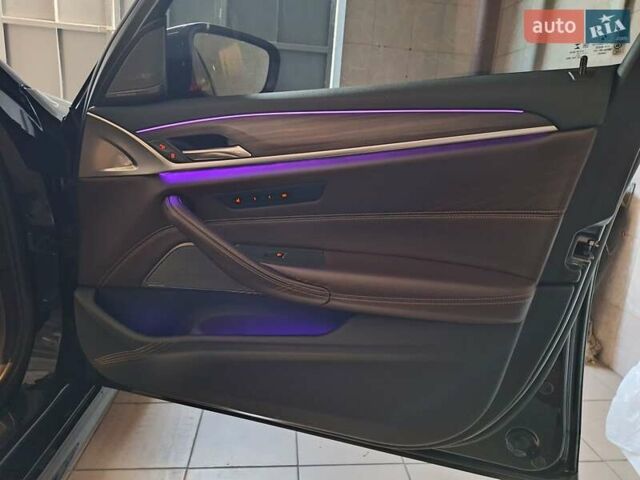 Черный БМВ 5 Серия, объемом двигателя 2 л и пробегом 137 тыс. км за 32000 $, фото 47 на Automoto.ua