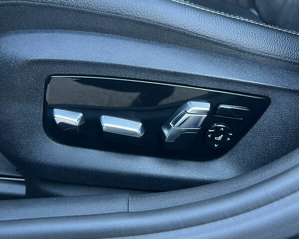 Черный БМВ 5 Серия, объемом двигателя 2.99 л и пробегом 170 тыс. км за 38000 $, фото 30 на Automoto.ua