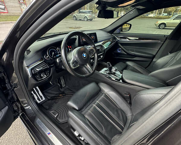 Черный БМВ 5 Серия, объемом двигателя 3 л и пробегом 260 тыс. км за 28999 $, фото 10 на Automoto.ua