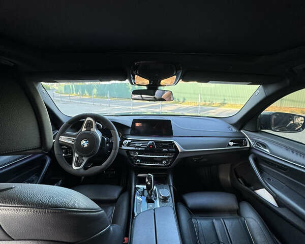 Чорний БМВ 5 Серія, об'ємом двигуна 3 л та пробігом 107 тис. км за 35000 $, фото 7 на Automoto.ua