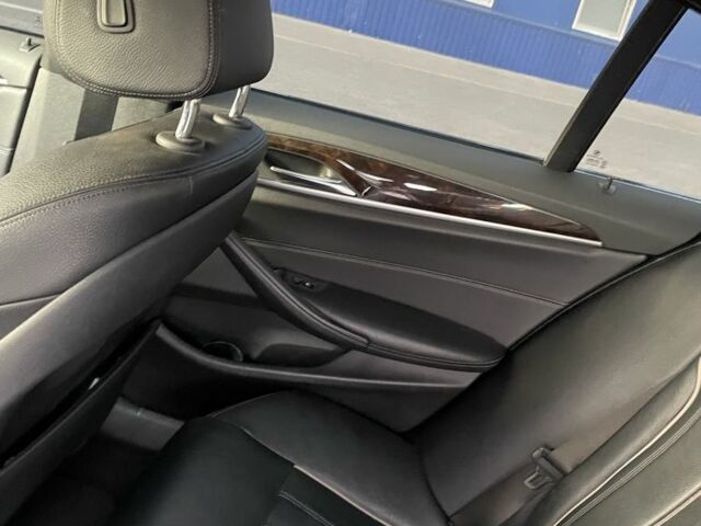 БМВ 5 Серия 2017 в Киеве на Automoto.ua Черный БМВ 5 Серия, объемом двигателя 2 л и пробегом 204 тыс. км за 18000 $, фото 5 на Automoto.ua