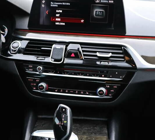 Черный БМВ 5 Серия, объемом двигателя 2 л и пробегом 122 тыс. км за 27999 $, фото 25 на Automoto.ua