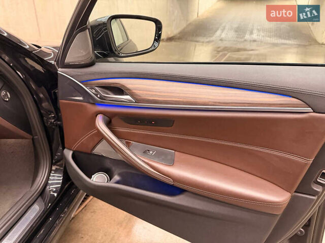 Черный БМВ 5 Серия, объемом двигателя 3 л и пробегом 99 тыс. км за 40000 $, фото 15 на Automoto.ua