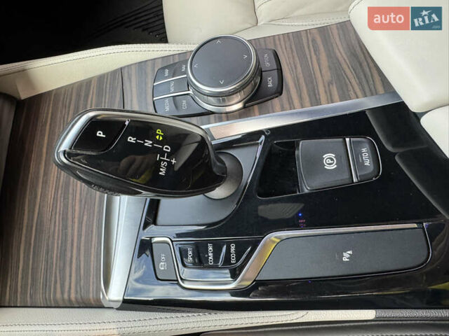 Черный БМВ 5 Серия, объемом двигателя 3 л и пробегом 143 тыс. км за 33000 $, фото 19 на Automoto.ua