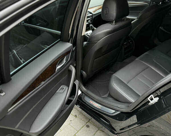 Чорний БМВ 5 Серія, об'ємом двигуна 2 л та пробігом 187 тис. км за 27499 $, фото 8 на Automoto.ua