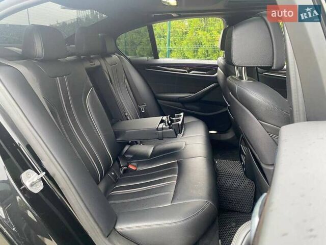БМВ 5 Серия 2017 в Киеве на Automoto.ua Черный БМВ 5 Серия, объемом двигателя 3 л и пробегом 99 тыс. км за 31990 $, фото 10 на Automoto.ua