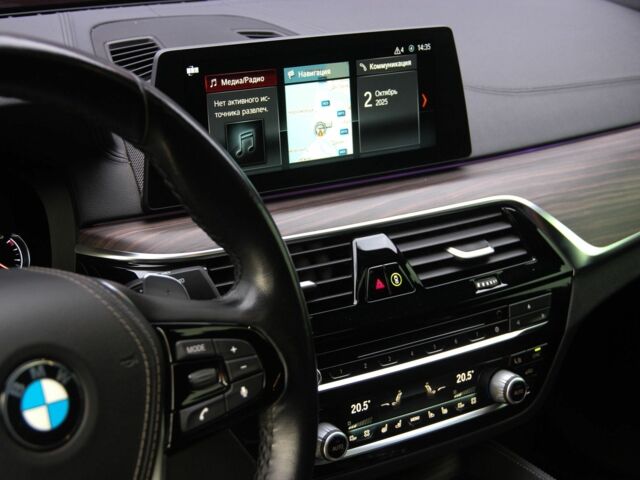 Чорний БМВ 5 Серія, об'ємом двигуна 2 л та пробігом 62 тис. км за 31000 $, фото 23 на Automoto.ua