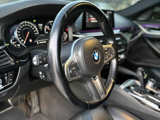 Черный БМВ 5 Серия, объемом двигателя 2 л и пробегом 266 тыс. км за 27999 $, фото 9 на Automoto.ua