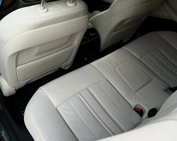 Черный БМВ 5 Серия, объемом двигателя 3 л и пробегом 130 тыс. км за 33333 $, фото 12 на Automoto.ua