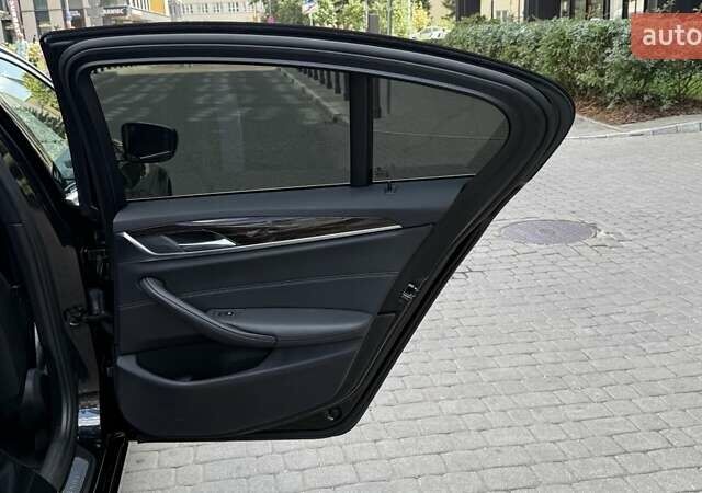 Чорний БМВ 5 Серія, об'ємом двигуна 2 л та пробігом 122 тис. км за 31000 $, фото 15 на Automoto.ua