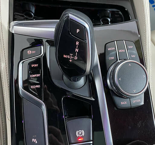 Черный БМВ 5 Серия, объемом двигателя 3 л и пробегом 180 тыс. км за 39950 $, фото 31 на Automoto.ua