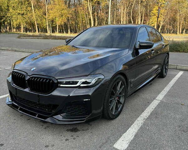 Черный БМВ 5 Серия, объемом двигателя 3 л и пробегом 260 тыс. км за 28999 $, фото 5 на Automoto.ua