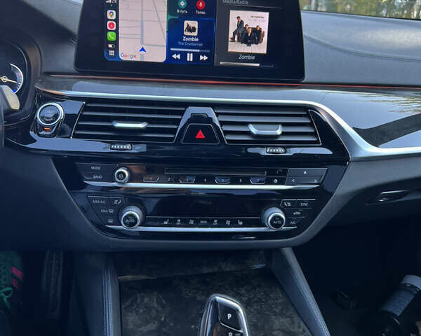 Чорний БМВ 5 Серія, об'ємом двигуна 3 л та пробігом 178 тис. км за 30500 $, фото 11 на Automoto.ua