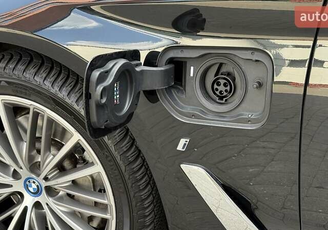 Чорний БМВ 5 Серія, об'ємом двигуна 2 л та пробігом 122 тис. км за 31000 $, фото 10 на Automoto.ua