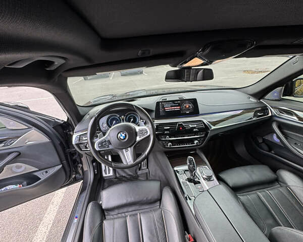 Черный БМВ 5 Серия, объемом двигателя 3 л и пробегом 260 тыс. км за 28999 $, фото 9 на Automoto.ua