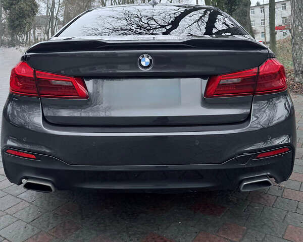 Чорний БМВ 5 Серія, об'ємом двигуна 3 л та пробігом 180 тис. км за 28000 $, фото 11 на Automoto.ua