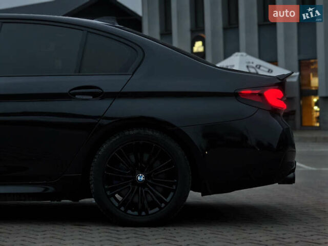 Чорний БМВ 5 Серія, об'ємом двигуна 3 л та пробігом 184 тис. км за 31000 $, фото 14 на Automoto.ua
