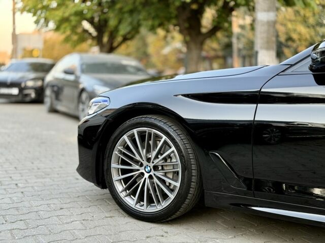 Черный БМВ 5 Серия, объемом двигателя 2.03 л и пробегом 80 тыс. км за 23000 $, фото 4 на Automoto.ua