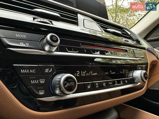 Черный БМВ 5 Серия, объемом двигателя 2 л и пробегом 202 тыс. км за 28000 $, фото 60 на Automoto.ua