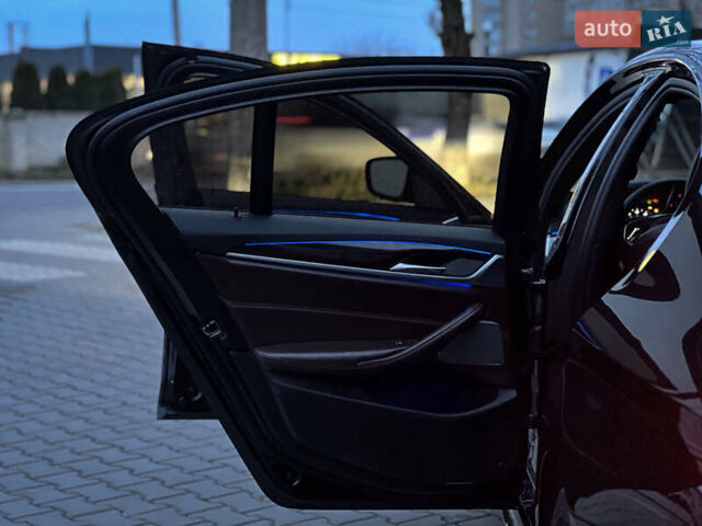 Чорний БМВ 5 Серія, об'ємом двигуна 3 л та пробігом 184 тис. км за 31000 $, фото 30 на Automoto.ua