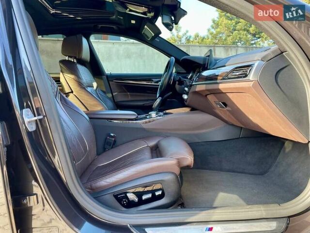 Чорний БМВ 5 Серія, об'ємом двигуна 3 л та пробігом 73 тис. км за 36800 $, фото 14 на Automoto.ua