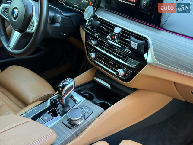 Черный БМВ 5 Серия, объемом двигателя 3 л и пробегом 148 тыс. км за 35999 $, фото 53 на Automoto.ua