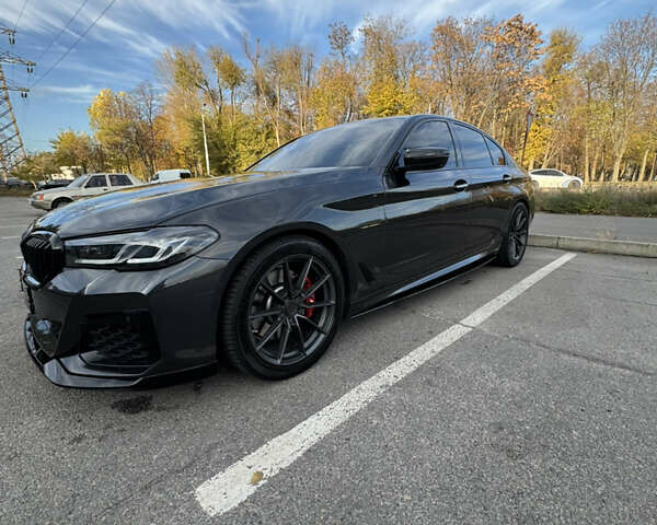 Черный БМВ 5 Серия, объемом двигателя 3 л и пробегом 260 тыс. км за 28999 $, фото 8 на Automoto.ua