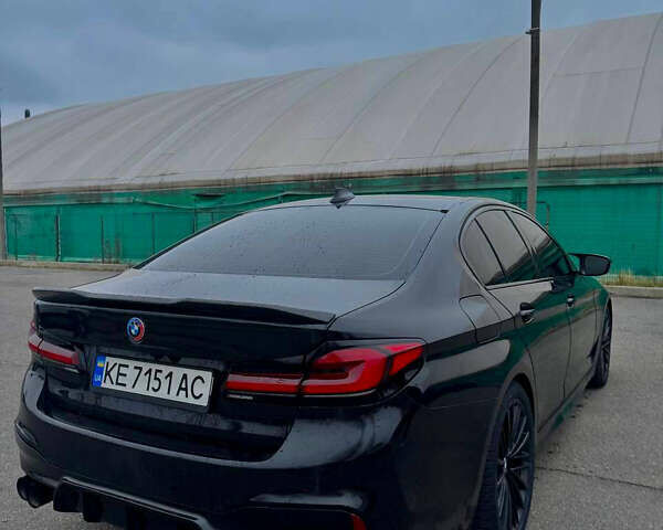 Чорний БМВ 5 Серія, об'ємом двигуна 3 л та пробігом 110 тис. км за 33000 $, фото 8 на Automoto.ua