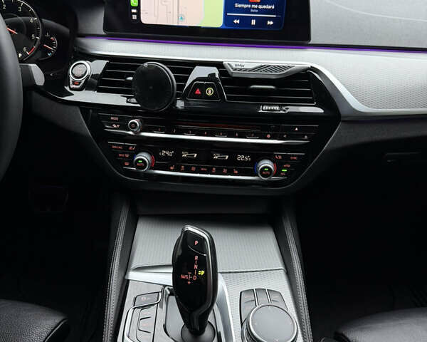 Чорний БМВ 5 Серія, об'ємом двигуна 2.99 л та пробігом 235 тис. км за 34500 $, фото 37 на Automoto.ua