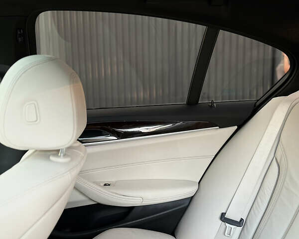 Черный БМВ 5 Серия, объемом двигателя 3 л и пробегом 130 тыс. км за 33333 $, фото 14 на Automoto.ua