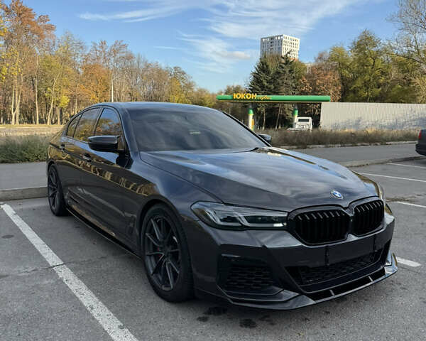 Черный БМВ 5 Серия, объемом двигателя 3 л и пробегом 260 тыс. км за 28999 $, фото 4 на Automoto.ua