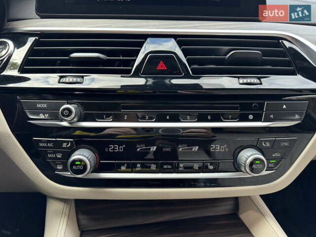 Черный БМВ 5 Серия, объемом двигателя 3 л и пробегом 143 тыс. км за 33000 $, фото 20 на Automoto.ua