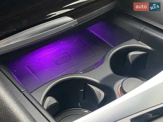 БМВ 5 Серия 2017 в Киеве на Automoto.ua Черный БМВ 5 Серия, объемом двигателя 3 л и пробегом 99 тыс. км за 31990 $, фото 31 на Automoto.ua