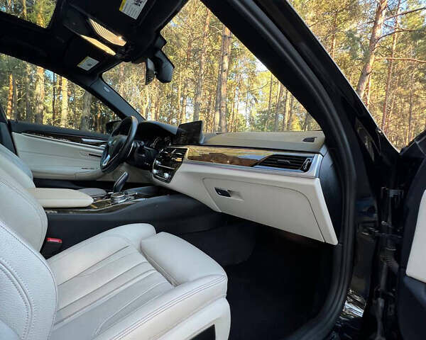 Черный БМВ 5 Серия, объемом двигателя 3 л и пробегом 120 тыс. км за 33500 $, фото 12 на Automoto.ua