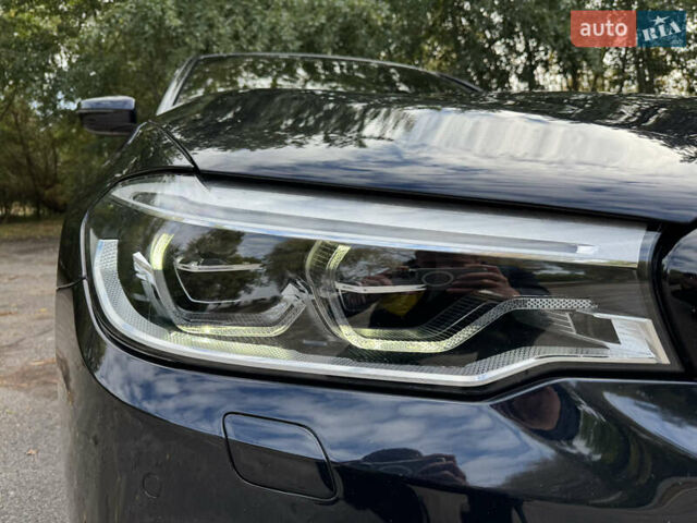 Черный БМВ 5 Серия, объемом двигателя 3 л и пробегом 143 тыс. км за 33000 $, фото 7 на Automoto.ua