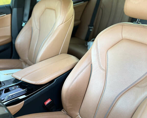 Черный БМВ 5 Серия, объемом двигателя 3 л и пробегом 177 тыс. км за 32100 $, фото 13 на Automoto.ua