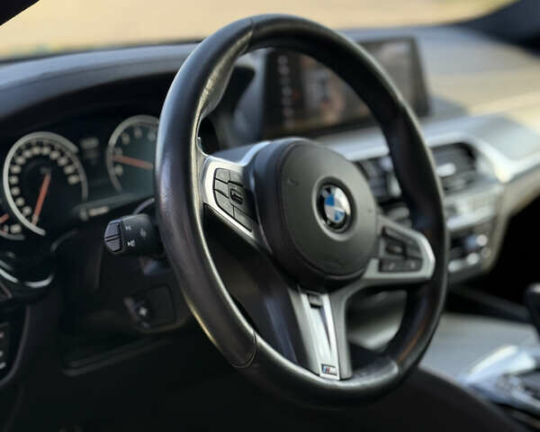 Черный БМВ 5 Серия, объемом двигателя 3 л и пробегом 101 тыс. км за 38500 $, фото 9 на Automoto.ua