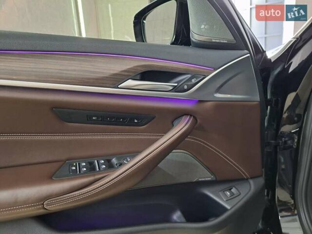 Черный БМВ 5 Серия, объемом двигателя 2 л и пробегом 135 тыс. км за 32000 $, фото 45 на Automoto.ua