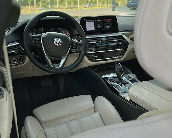 Черный БМВ 5 Серия, объемом двигателя 3 л и пробегом 130 тыс. км за 33333 $, фото 13 на Automoto.ua