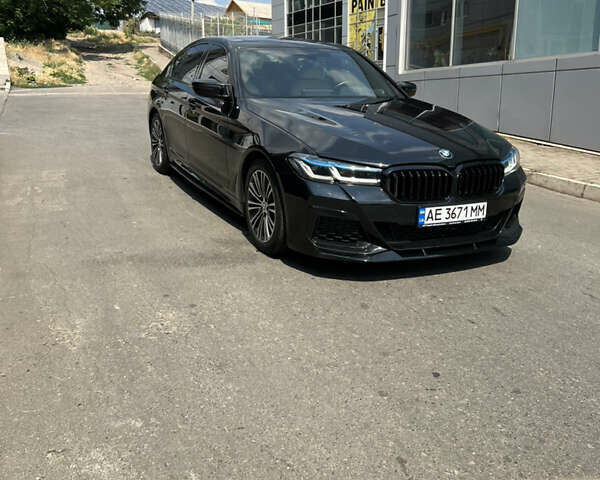 Чорний БМВ 5 Серія, об'ємом двигуна 2 л та пробігом 105 тис. км за 33500 $, фото 1 на Automoto.ua