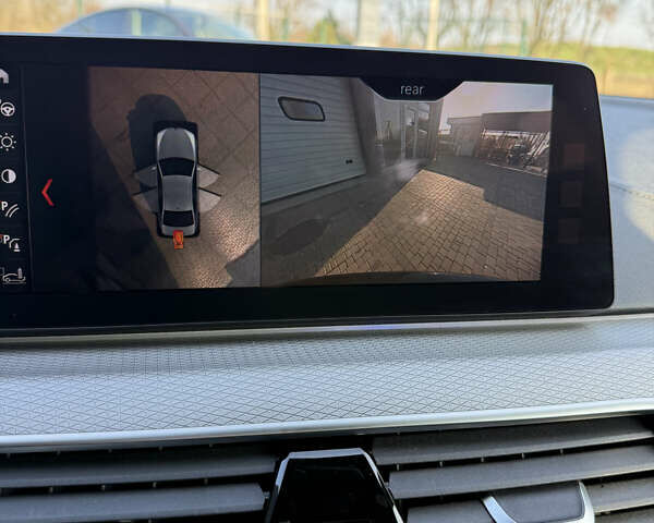 Черный БМВ 5 Серия, объемом двигателя 3 л и пробегом 101 тыс. км за 38500 $, фото 12 на Automoto.ua