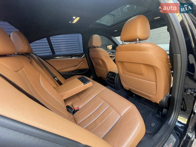 Черный БМВ 5 Серия, объемом двигателя 2 л и пробегом 65 тыс. км за 33500 $, фото 42 на Automoto.ua