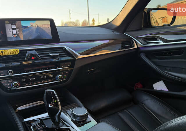 Черный БМВ 5 Серия, объемом двигателя 3 л и пробегом 140 тыс. км за 33100 $, фото 9 на Automoto.ua