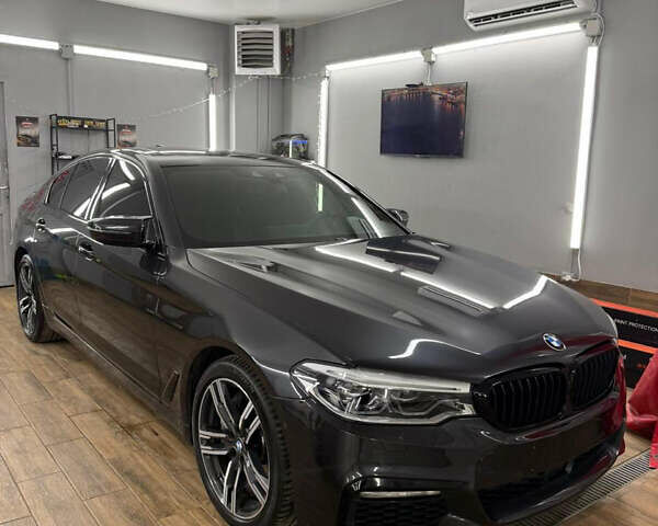 Чорний БМВ 5 Серія, об'ємом двигуна 3 л та пробігом 180 тис. км за 28000 $, фото 1 на Automoto.ua
