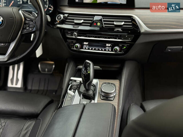 Черный БМВ 5 Серия, объемом двигателя 2 л и пробегом 207 тыс. км за 32900 $, фото 29 на Automoto.ua