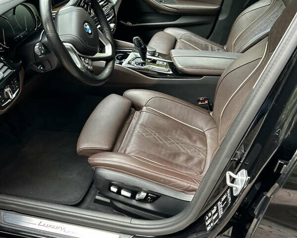 Черный БМВ 5 Серия, объемом двигателя 2.99 л и пробегом 220 тыс. км за 38000 $, фото 9 на Automoto.ua